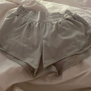 Ocean air lululemon hotty hot shorts